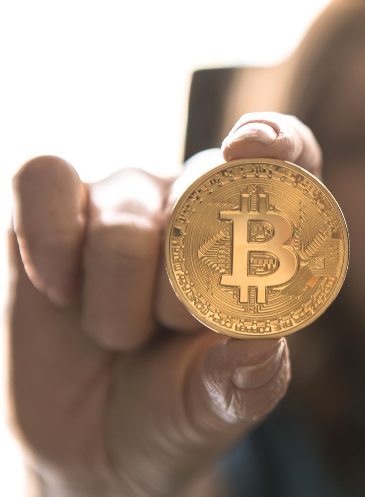 Start buying cryptocurrency bitcoin vs ethereum vs litecoin vs dash