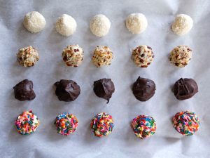 Как сделать конфеты своими руками: 5 бюджетных и вкусных рецептов!